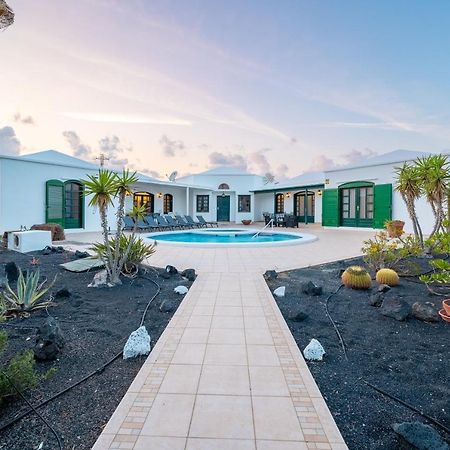 Villa Milan Puerto del Carmen  Buitenkant foto