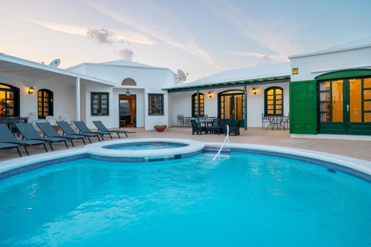 Villa Milan Puerto del Carmen  Buitenkant foto