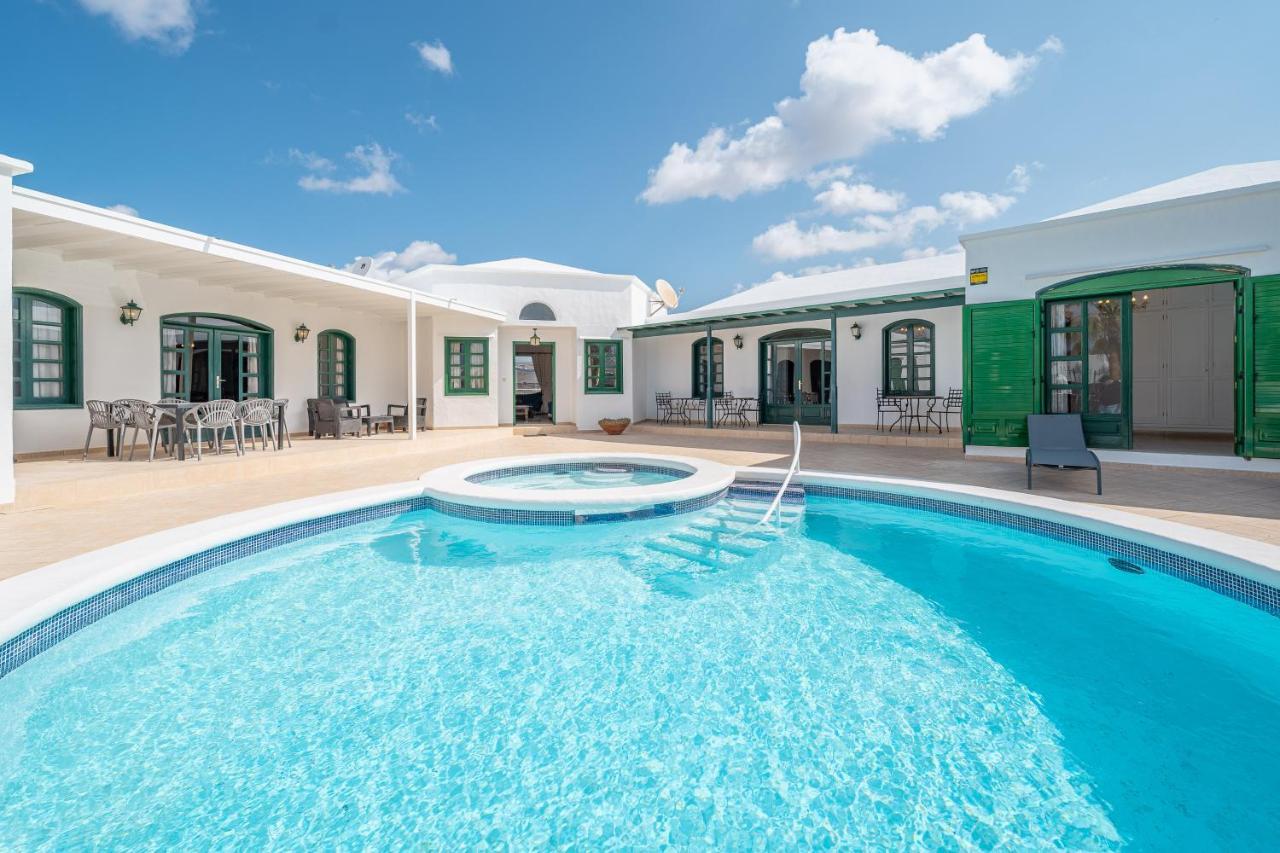 Villa Milan Puerto del Carmen  Buitenkant foto